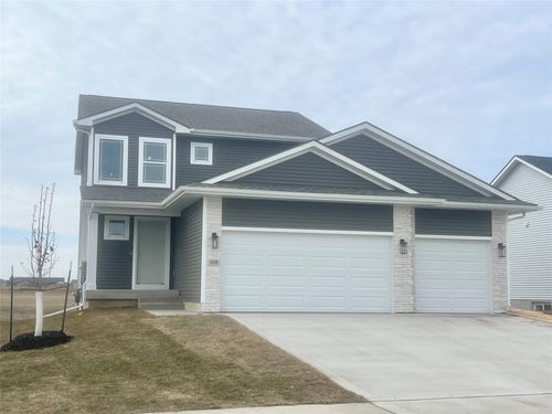 408 Ne Madison Ave, Elkhart, IA, 50073-4502 | Card Image