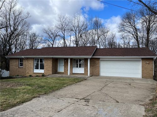 179 Tartan Dr, Follansbee, WV, 26037-1076 | Card Image