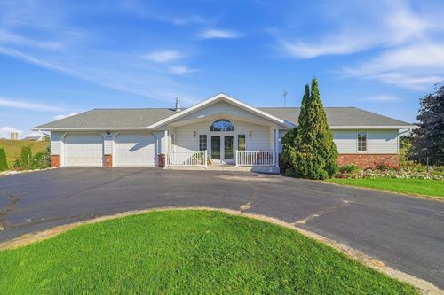W2938 Garton Road, HERMAN, WI, 53085 | Card Image