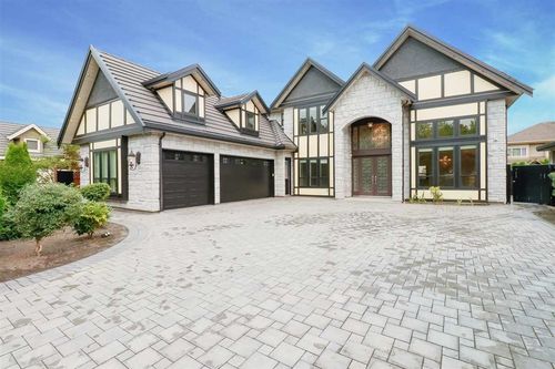 9920 Gilbert Rd, House with 6 bedrooms, 6 bathrooms and 3 parking in Richmond BC | Card Image