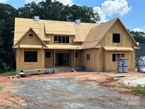 130 Mcneil Ln, Mooresville, NC, 28117-5995 | Card Image