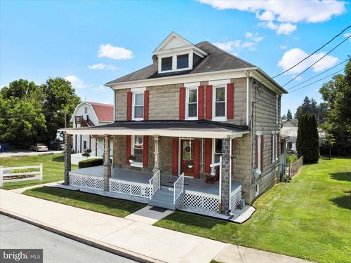 118 W 5th St, WAYNESBORO, PA, 17268-1917 | Card Image