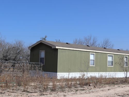 1580 Rendon Rd, Poteet, TX, 78065-3703 | Card Image