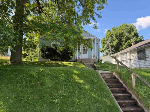 222 E Fairview Avenue, South Bend, IN, 46614 | Card Image