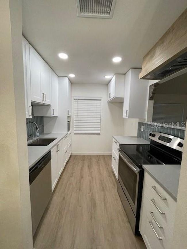 Kitchen | Image 8