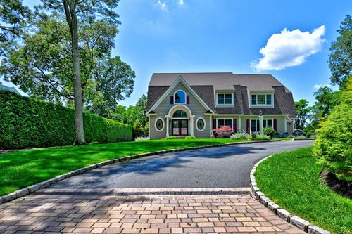 4 Briana Ct, East Moriches, NY, 11940-1582 | Card Image