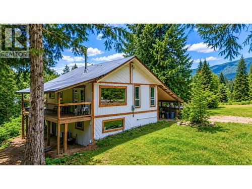 4752 Lybarger Rd, Malakwa, BC, V0E2J0 | Card Image