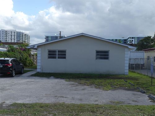 2226 Taylor St, Hollywood, FL, 33020-4420 | Card Image