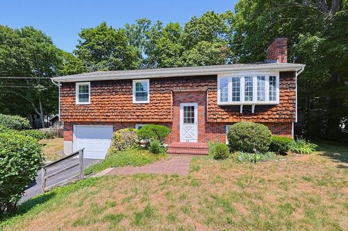 48 Jackson St, North Attleboro, MA, 02763-1049 | Card Image