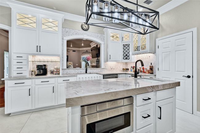 2708 Cambridge Way, House other with 4 bedrooms, 4 bathrooms and null parking in Sherman TX | Image 12