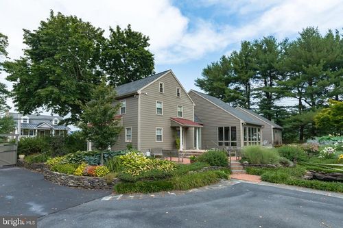 170 W Girl Scout Rd, STEVENS, PA, 17578-9781 | Card Image