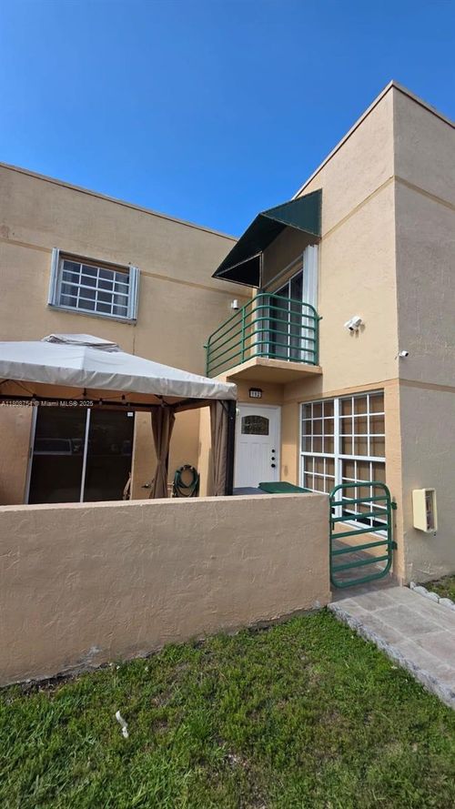 apt-112-11890 Sw 18th Ter, Miami, FL, 33175-8736 | Card Image