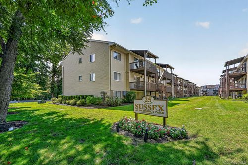 102-25 College Ave, Nanuet, NY, 10954-3037 | Card Image