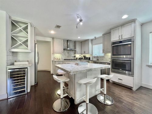 5638 Grape St, Houston, TX, 77096-1114 | Card Image