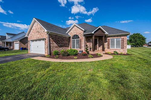 558 Golfview Way, Bowling Green, KY, 42104-5505 | Card Image