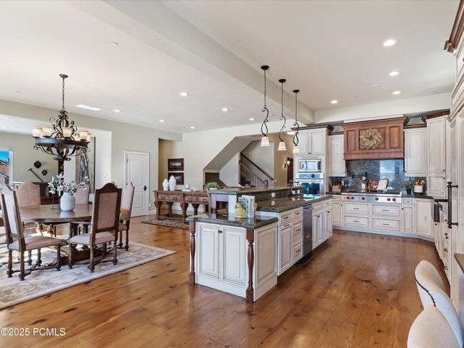 5932 E Big Horn Pkwy, Home with 7 bedrooms, 6 bathrooms and null parking in Eden UT | Image 12