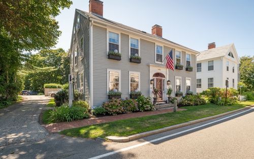 34 Mount Pleasant St, Rockport, MA, 01966-1713 | Card Image