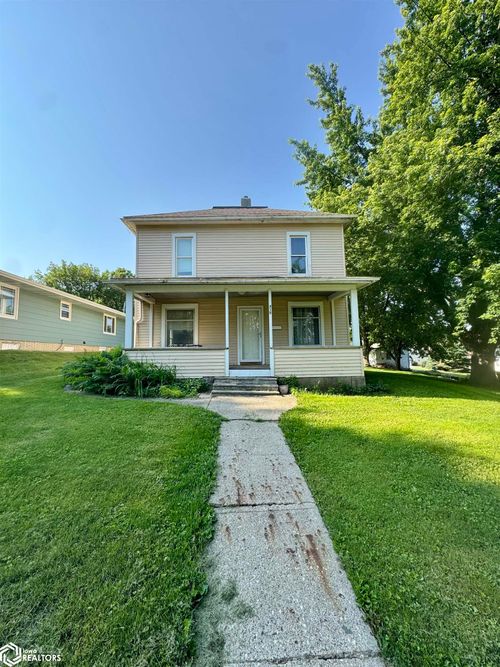 315 S Division St, Audubon, IA, 50025-1024 | Card Image