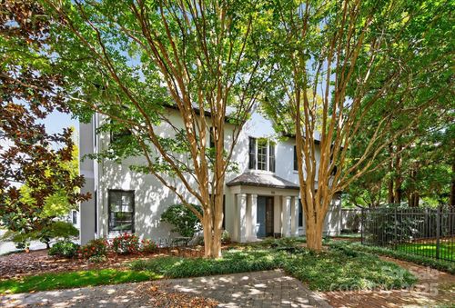 306 Wendover Heights Cir, Charlotte, NC, 28211-1349 | Card Image