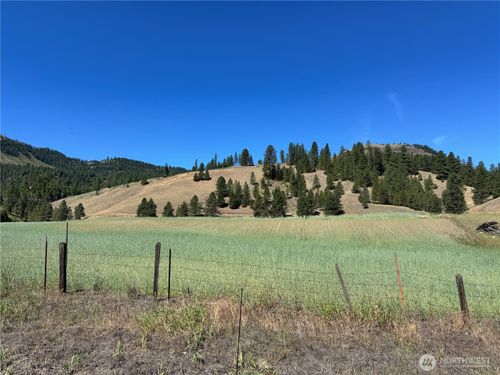 4 Lundimo Meadows Rd, Curlew, WA, 99118-9608 | Card Image