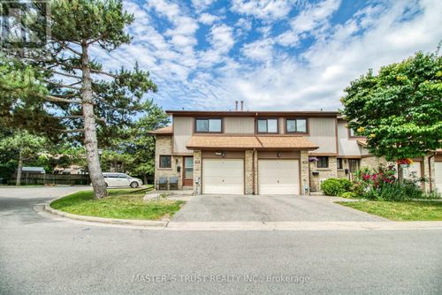 38-24 Fundy Bay Blvd, Scarborough, ON, M1W3A4 | Card Image