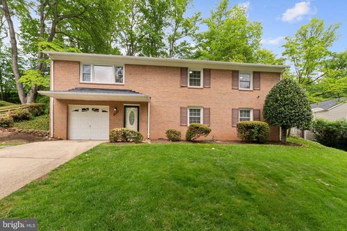 8626 Kerry Ln, SPRINGFIELD, VA, 22152-3202 | Card Image
