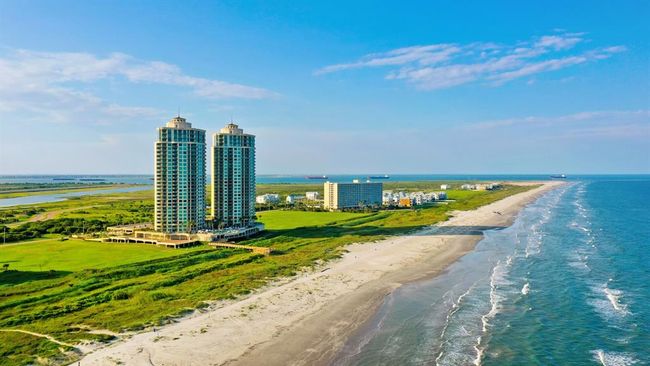 Spectacular Panoramic Views of Galveston Island's Eastern Shoreline. | Image 29