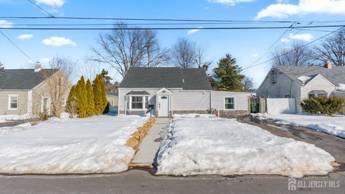 47 Hillcrest Ave, Edison, NJ, 08817-3758 | Card Image