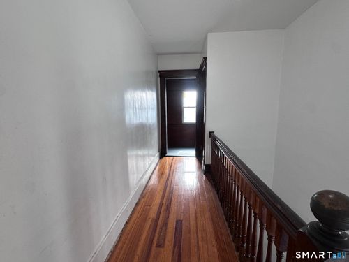 22-24 Bushnell St, Hartford, CT, 06114 | Card Image