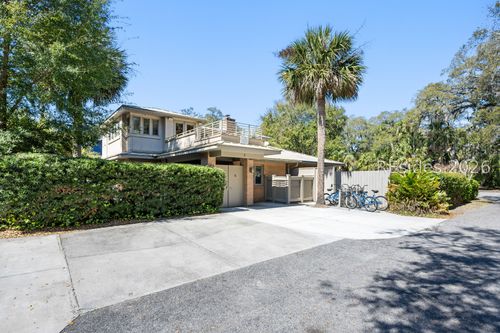 2 Nighthawk St, Hilton Head Island, SC, 29928-6505 | Card Image