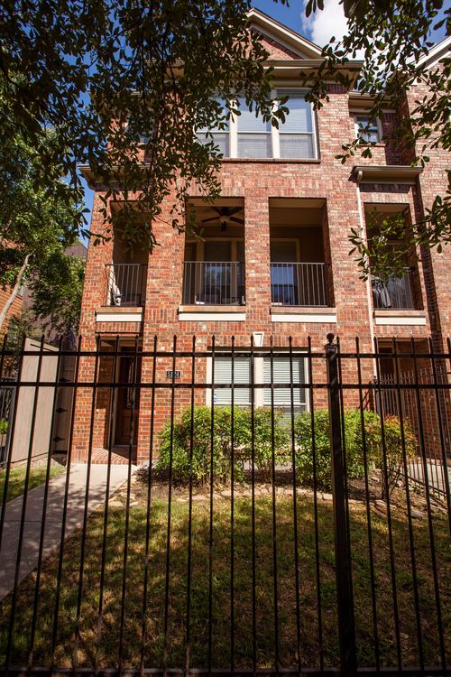 5124 Belmont Ave, Dallas, TX, 75206-6921 | Card Image