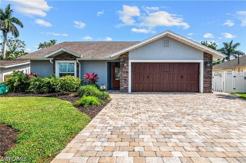 36 5th St, BONITA SPRINGS, FL, 34134-7307 | Card Image