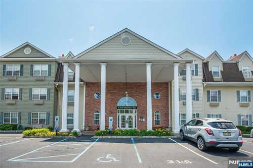 6104 Richmond Rd, West Milford, NJ, 07480-5117 | Card Image