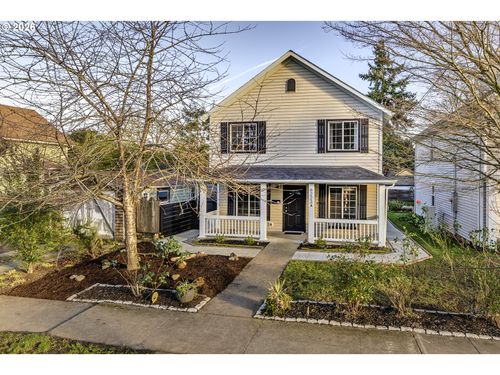 6223 N Yale St, Portland, OR, 97203-5680 | Card Image