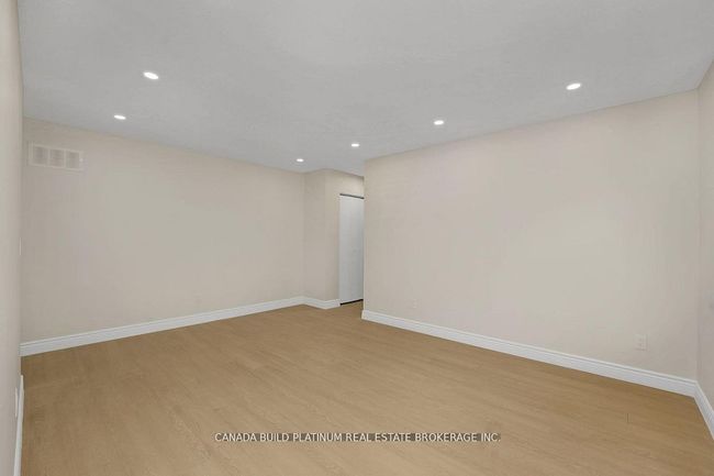 1985 College Ave, Home with 4 bedrooms, 8 bathrooms and 8 parking in Windsor ON | Image 21