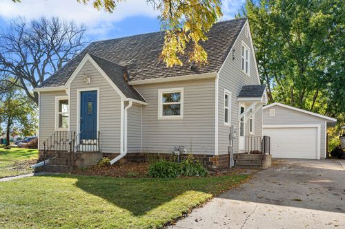 918 3rd St Sw, Waseca, MN, 56093-2514 | Card Image