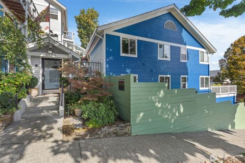 f-2400 E Howell St, Seattle, WA, 98122-3000 | Card Image