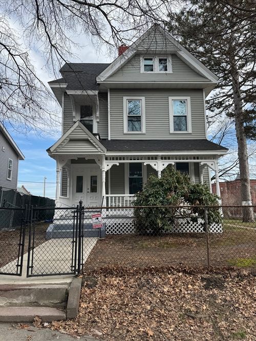 192 Chestnut St, Holyoke, MA, 01040-4341 | Card Image