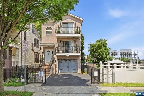 114 4th Street, Newark, NJ, 07107 | Card Image