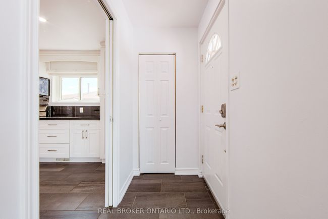 855 Miriam Rd, House other with 5 bedrooms, 2 bathrooms and 4 parking in Pickering ON | Image 9