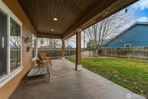 817 Ne Bunky Ln, College Place, WA, 99324-2151 | Card Image