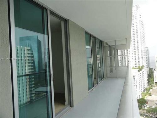 2318-n-1111 Sw 1st Ave, Miami, FL, 33130-5401 | Card Image