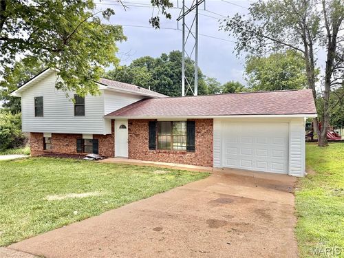 100 Pelican Dr, Park Hills, MO, 63601-1949 | Card Image