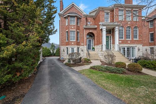 305 N Fremont St, Naperville, IL, 60540-4325 | Card Image