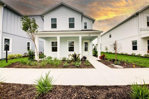 200 Eagleston Ln, LAKEWOOD RANCH, FL, 34240 | Card Image