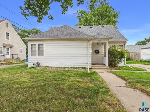 308 E 18th St Street, Sioux Falls, SD, 57104 | Card Image