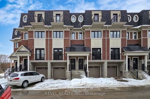 18 Marret Lane, Clarington, ON, L1B0X2 | Card Image