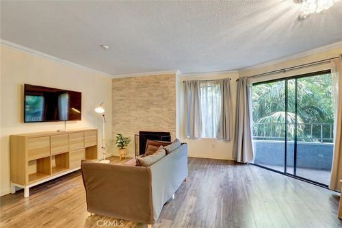 212-550 Orange Ave, Long Beach, CA, 90802-3567 | Card Image