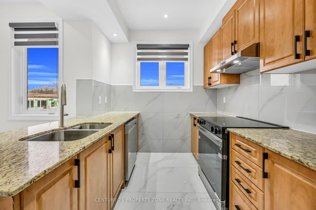 6 Miami Grove, House attached with 5 bedrooms, 5 bathrooms and 1 parking in Brampton ON | Image 22