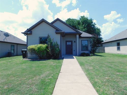 673 Copenhavr Street, Pilot Point, TX, 76258 | Card Image